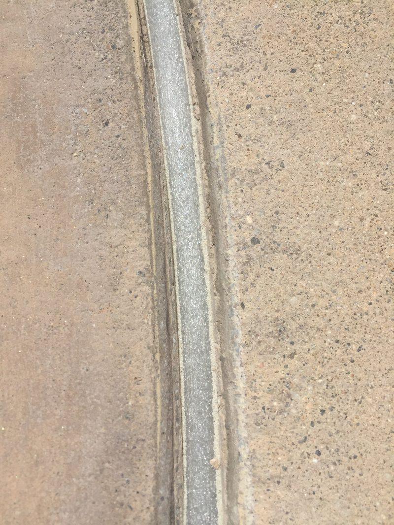 Closed cell backer rod set to a uniform depth